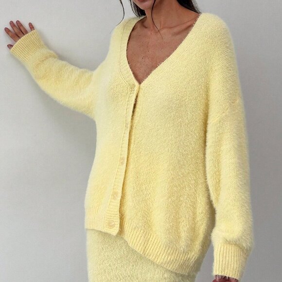 Yellow Casual Womens Oversized Long Sleeve Cardigan and Sweater Maxi Skirt set - Picture 9 of 10